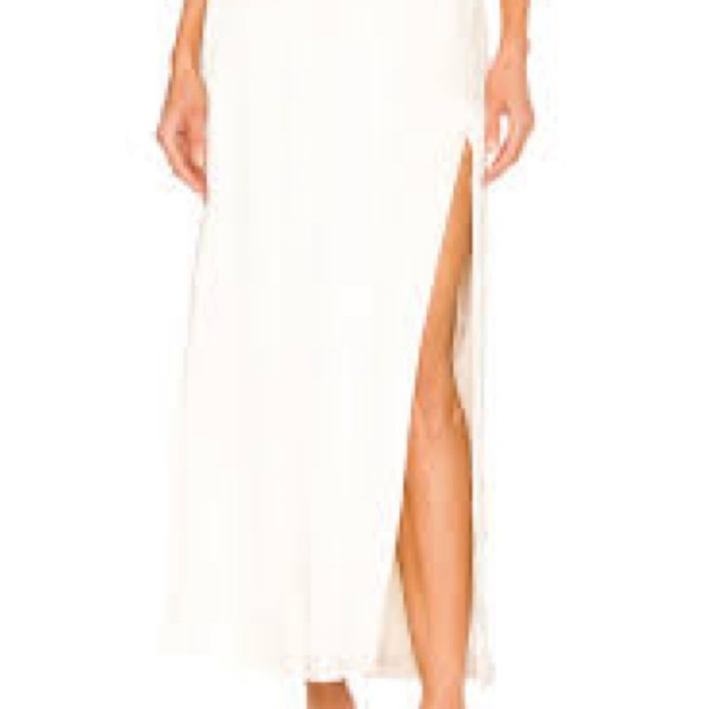 Cl#2 Brand new L’Acadamie Keely skirt in Ivory